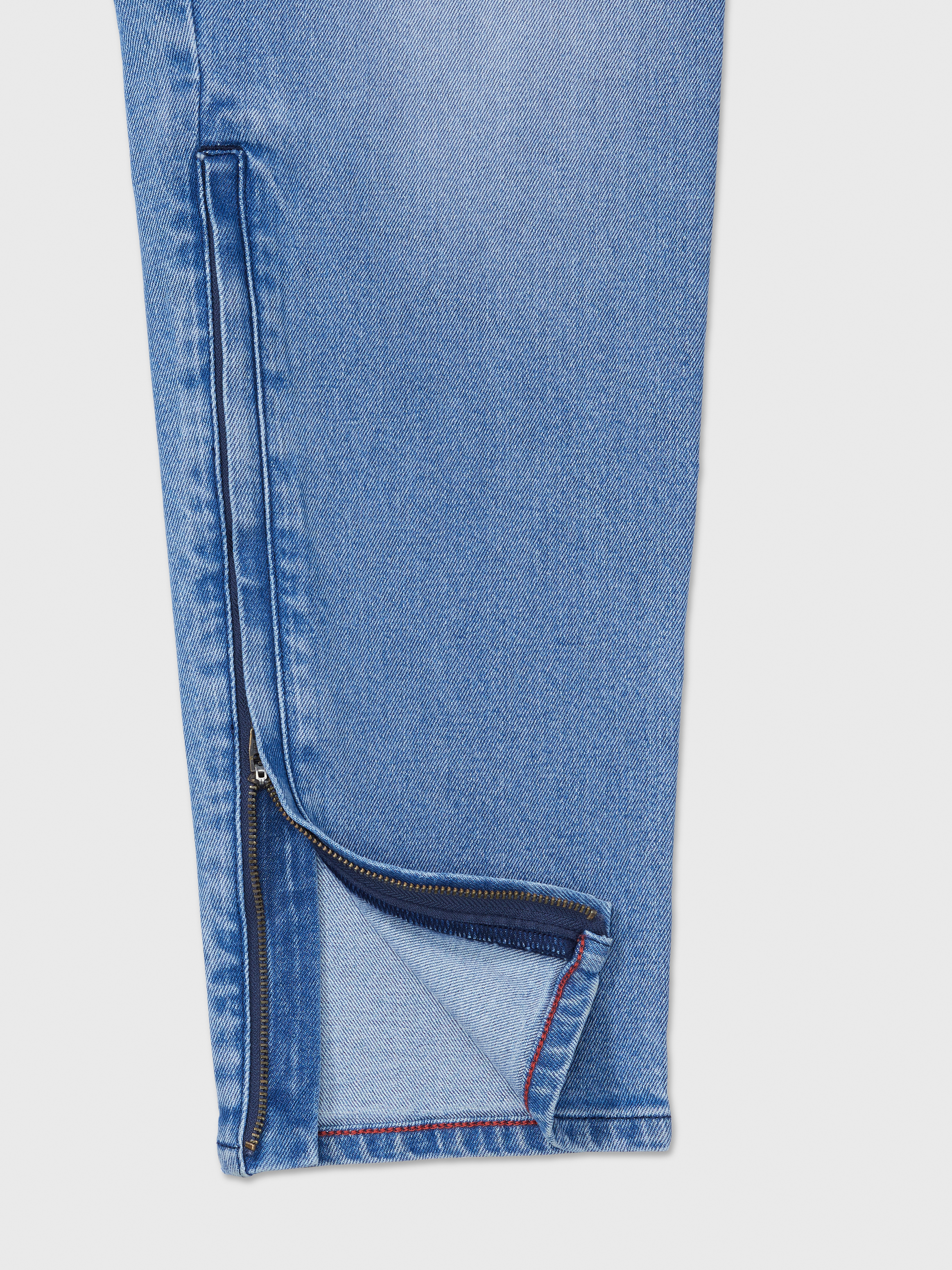 Adaptive Mens Relaxed Tapered Fit Jean | Adaptive Jeans | Tommy Adaptive