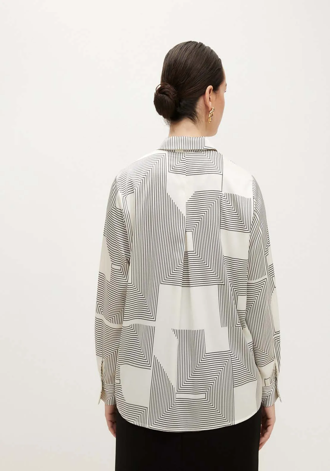 Geometric Print Blouse