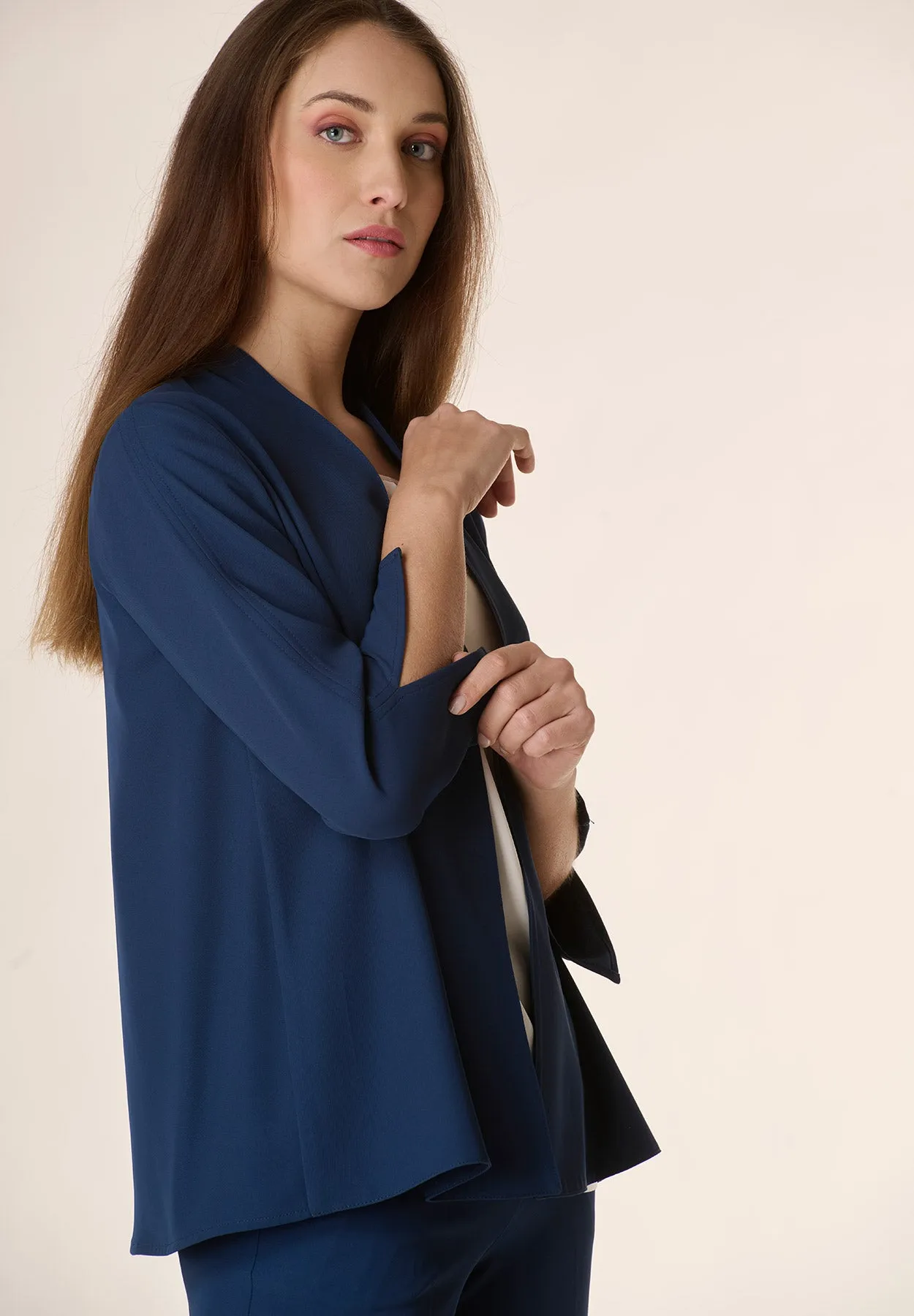 Giacca blu a cardigan corta