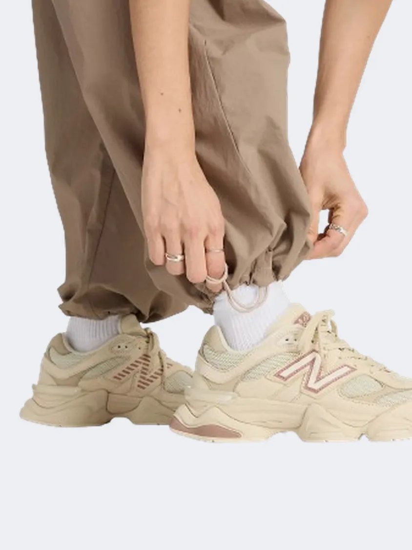 New Balance Seasonal Woven Women Lifestyle Pant Light Mushroom