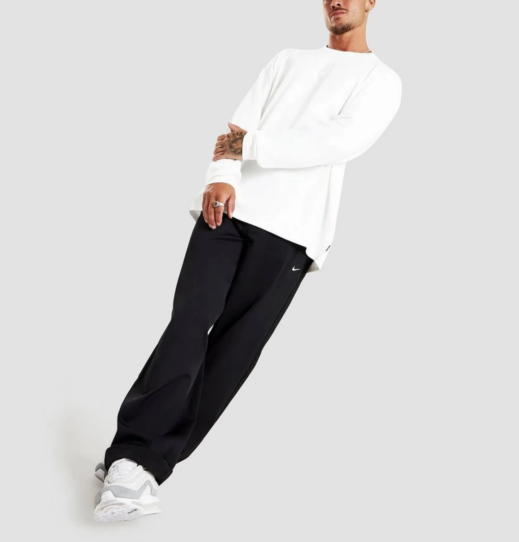 Nike  |Crew Neck Street Style Long Sleeves Plain Cotton