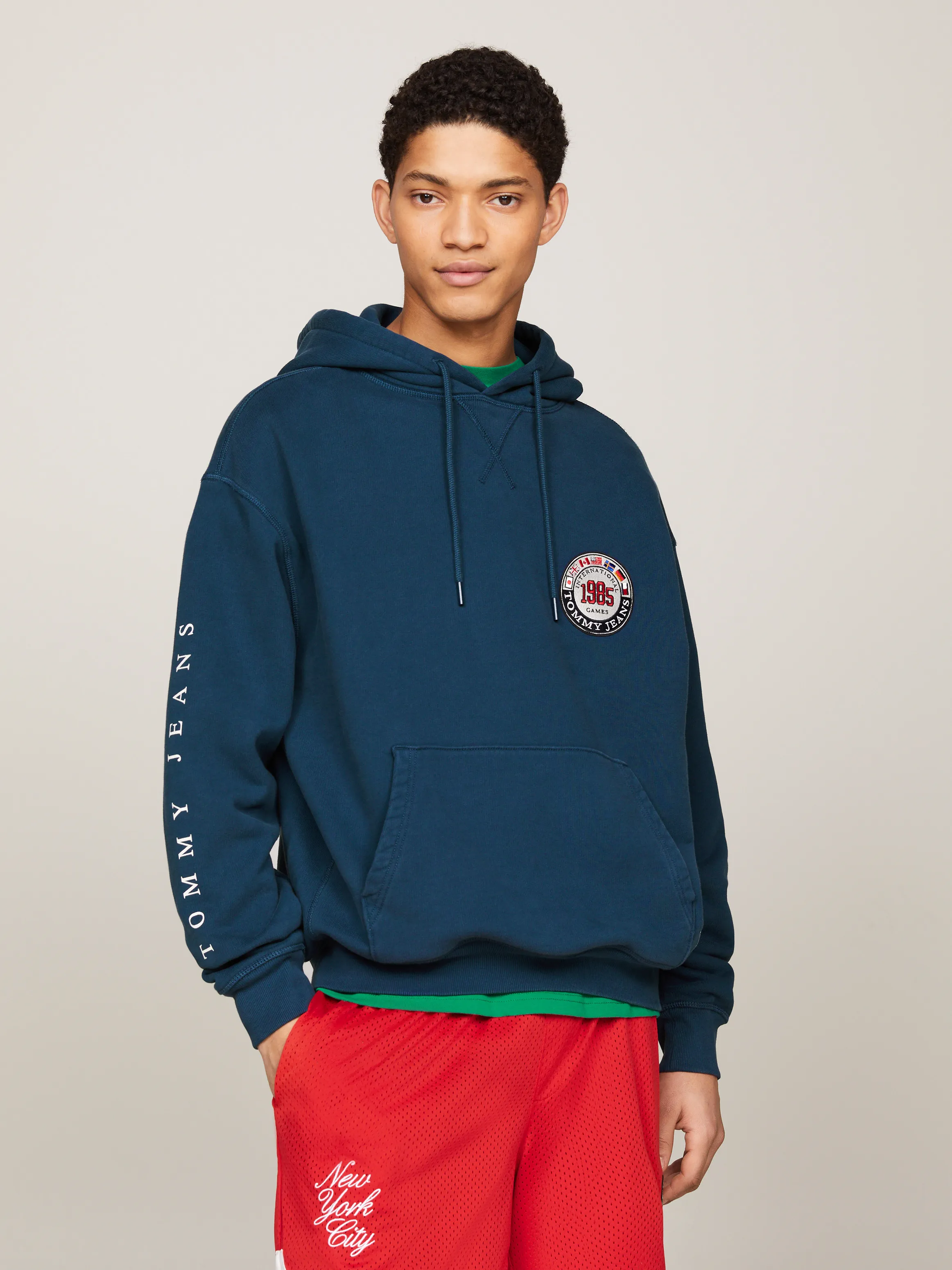 Tommy Jeans International Games Back Logo Hoodie | Sweatshirts & Hoodies |Tommy Jeans