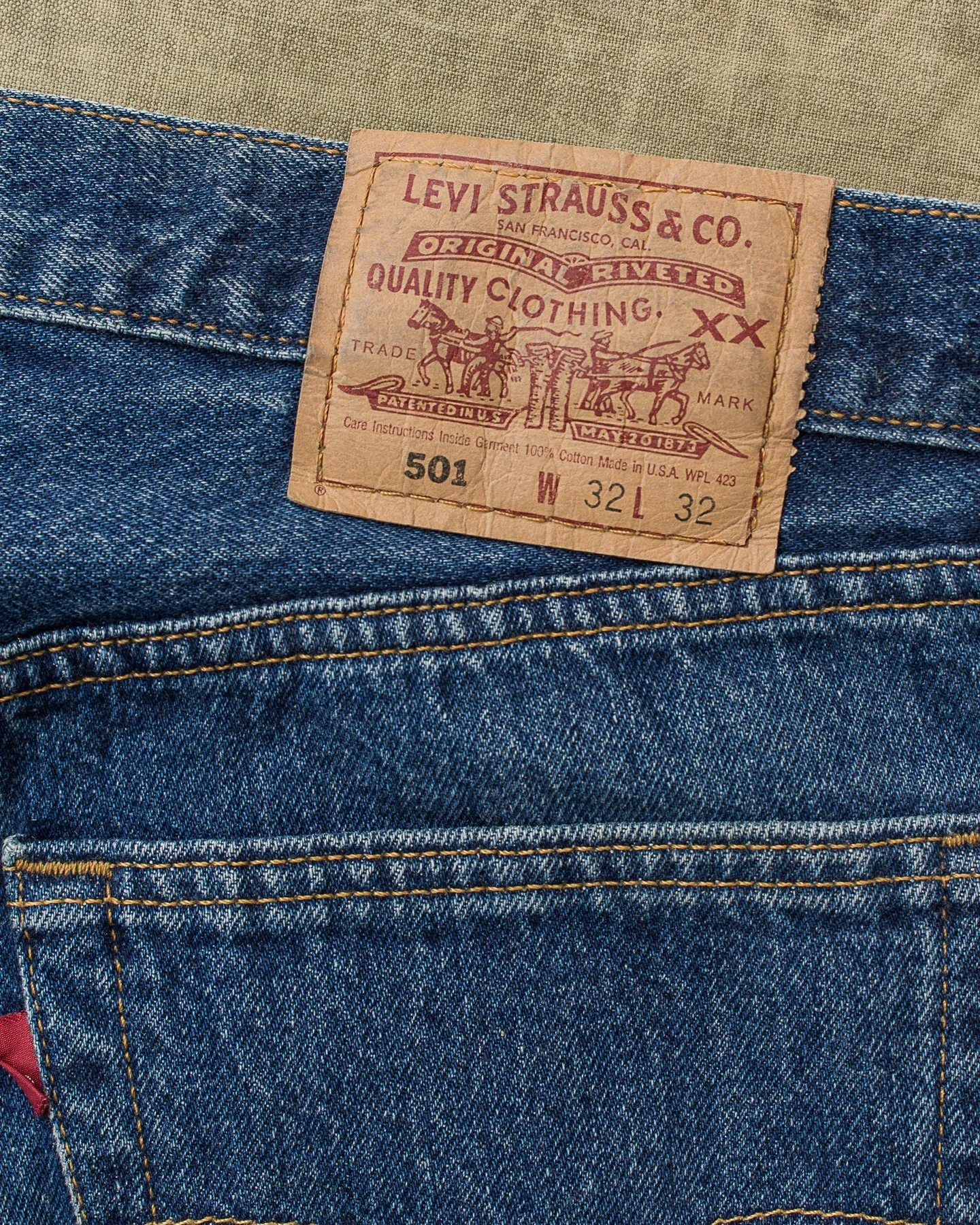 Vintage 1990's Made in USA Levi's 501 Jeans W 32