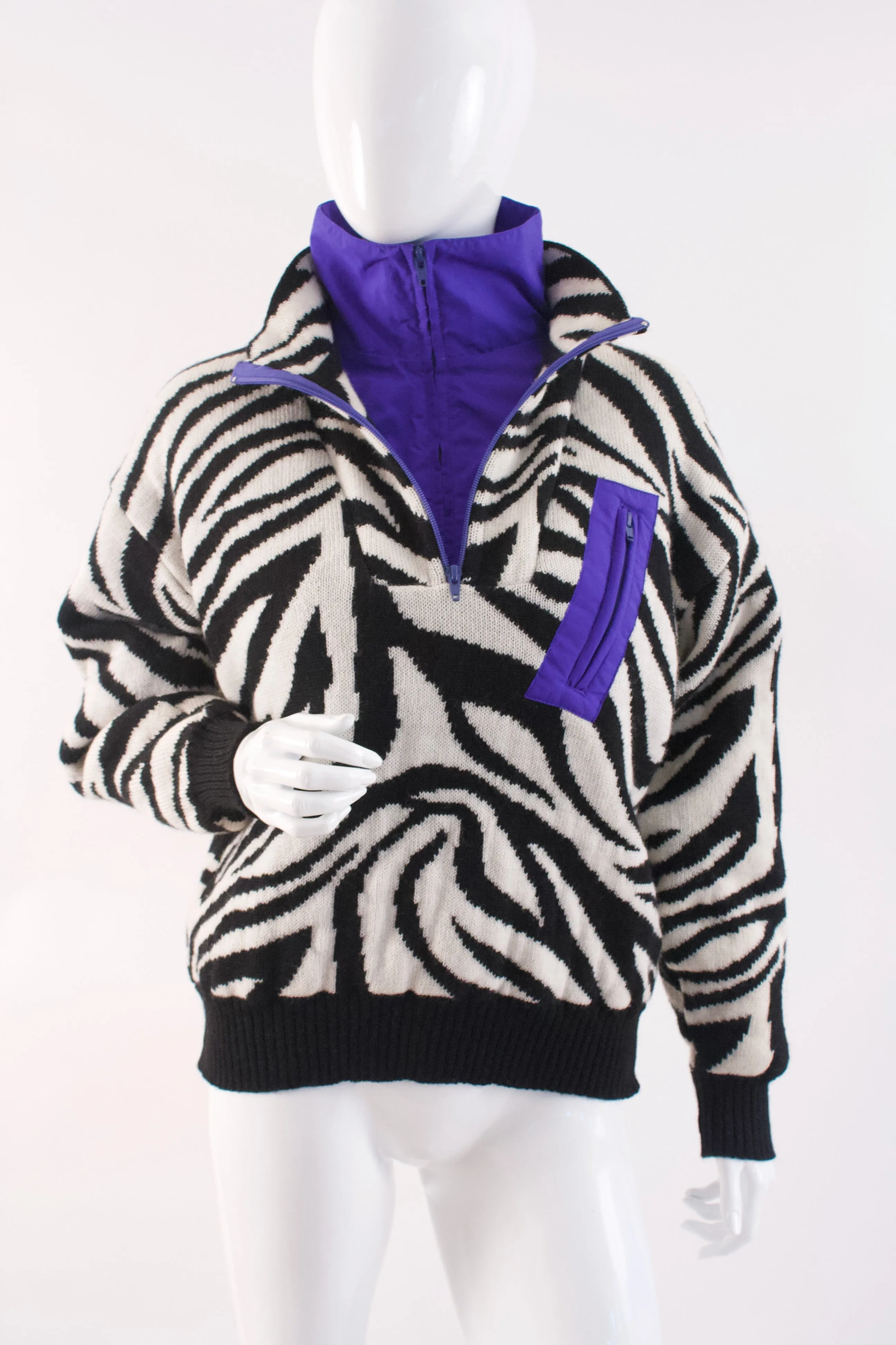 Vintage 90's PEREGRINE Wool Zebra Apres Ski Sweater