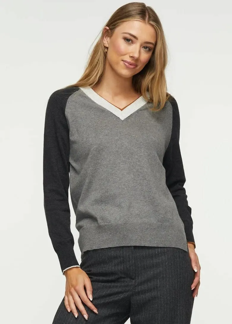 Zaket & Plover Fashioned V Neck Sweater ZP5337U